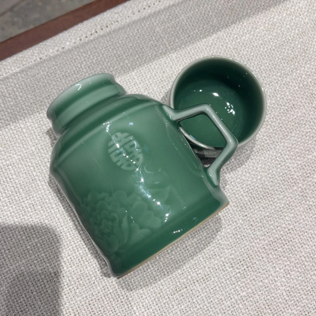 瓷片哈哈哈哈哈哈哈哈