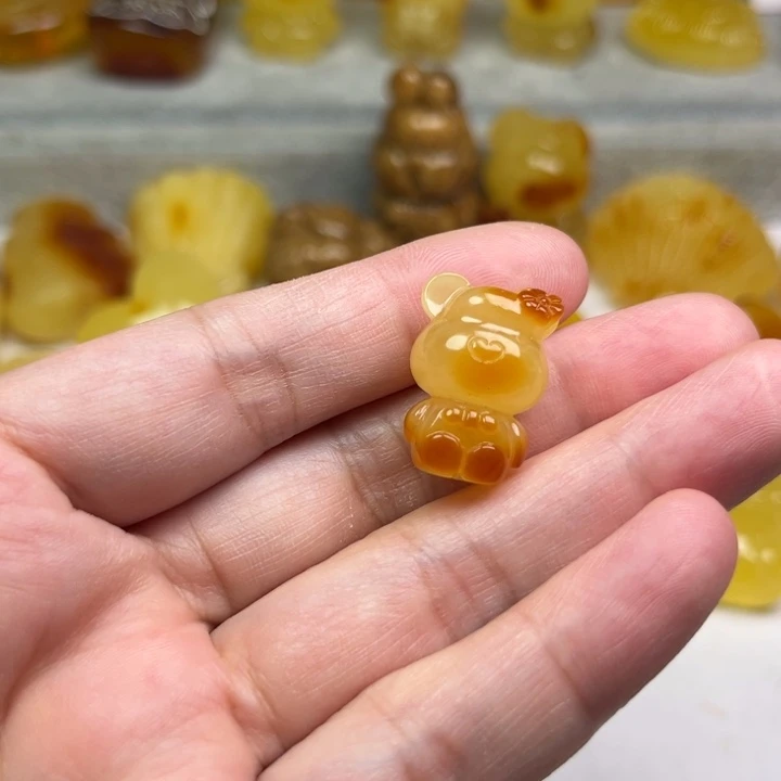 未镶嵌颈饰琥珀可****.琥珀蜜蜡