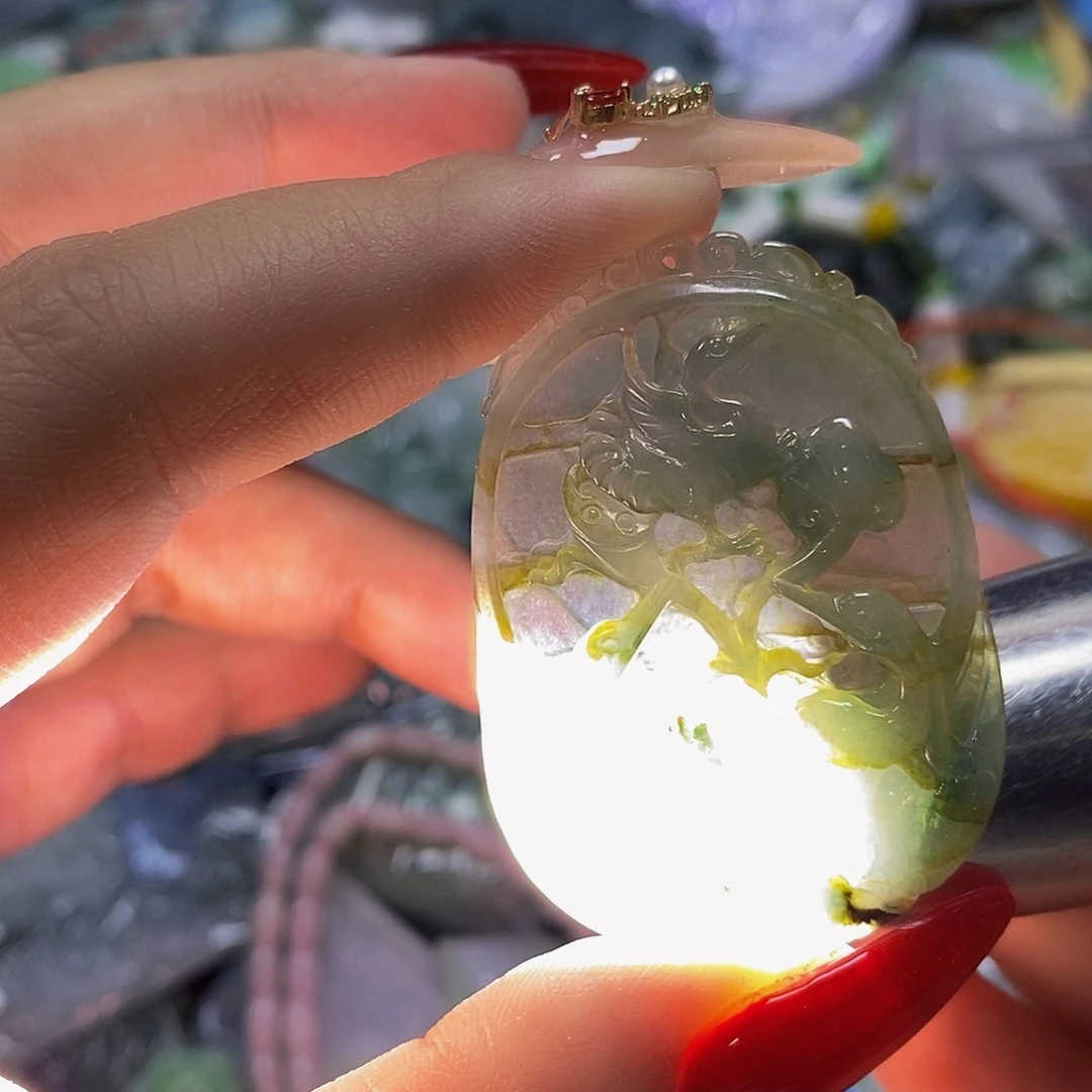 颈饰未镶嵌翡翠天然翡翠