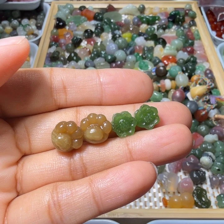 和田玉未镶嵌珠宝半成品?*果
