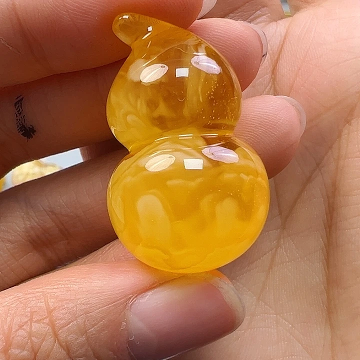 蜜蜡未镶嵌珠宝奇石