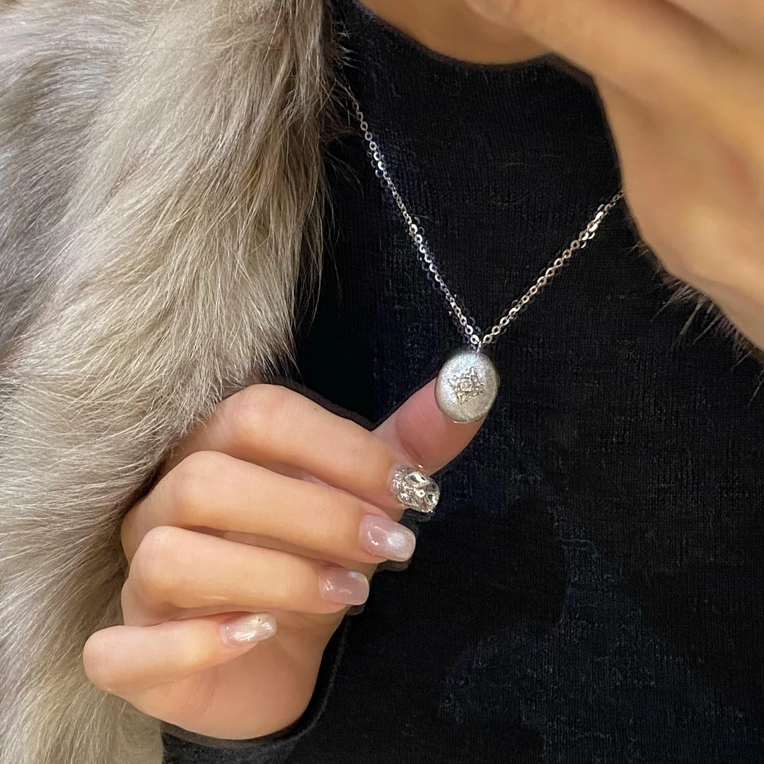 坠链均925银合成锆石 拉丝镂空椭圆吊坠时尚百搭气质项链