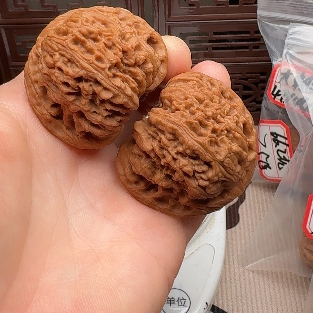 文玩核桃把件南疆石