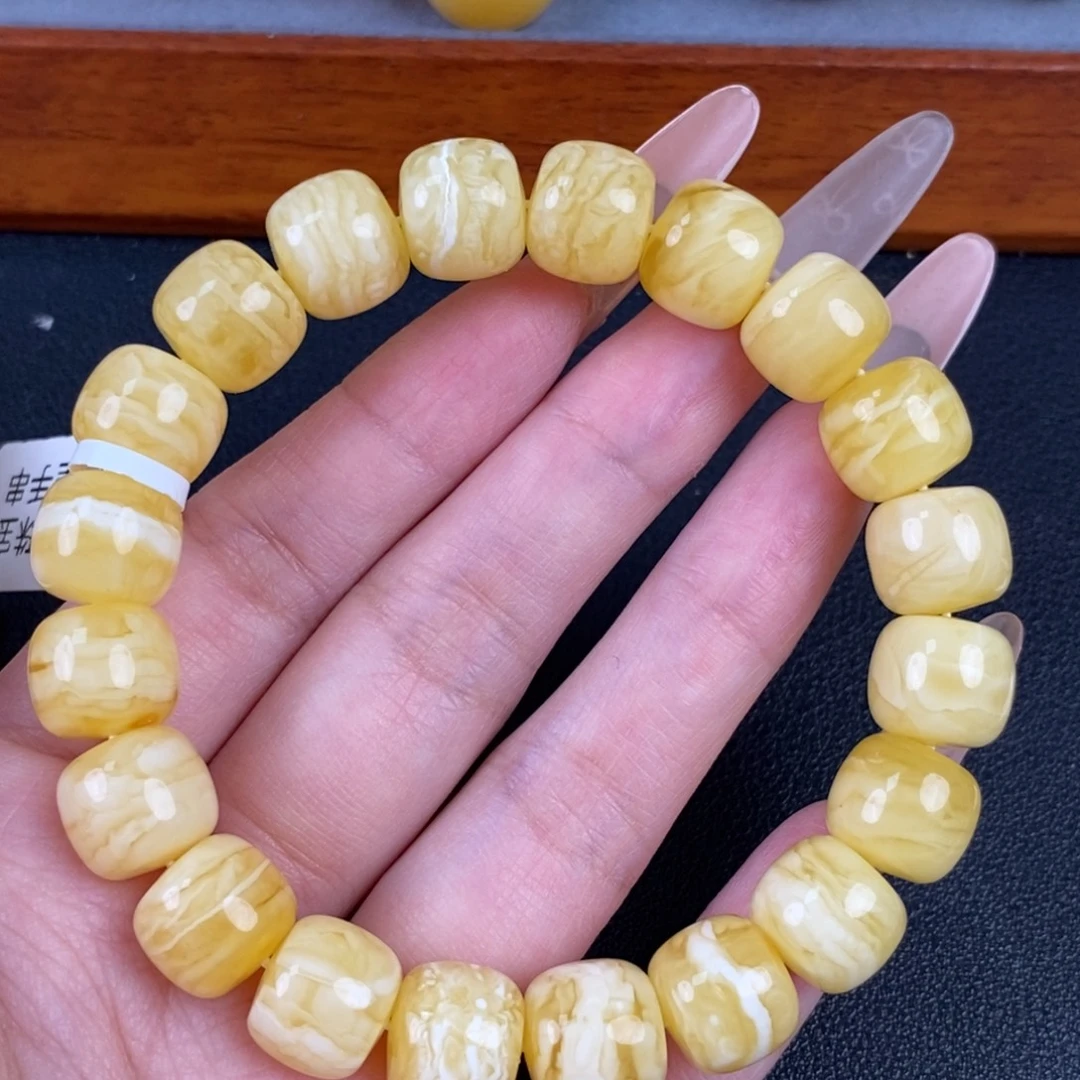 琥珀未镶嵌珠宝奇石210