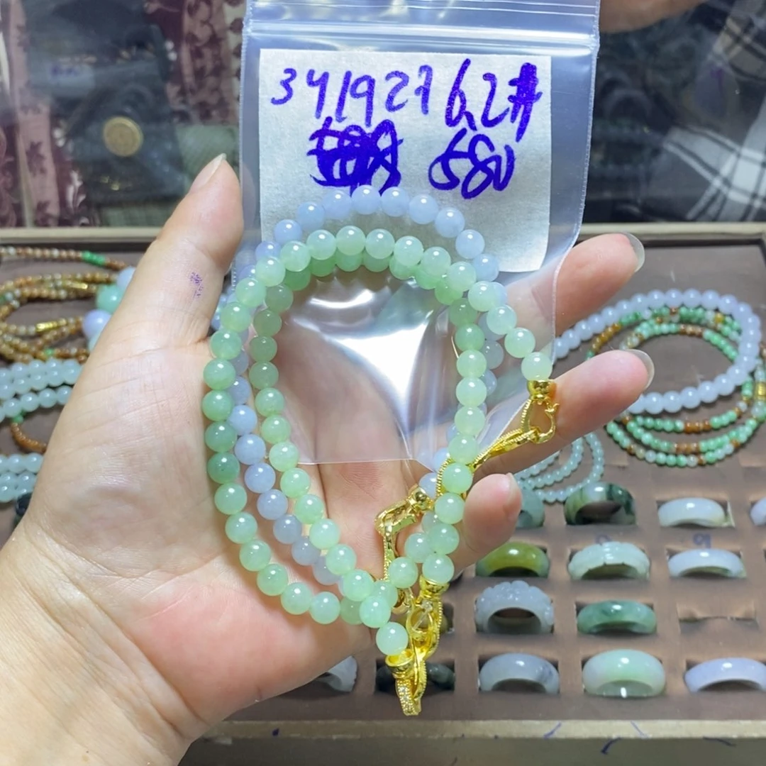 未镶嵌定制翡翠米*