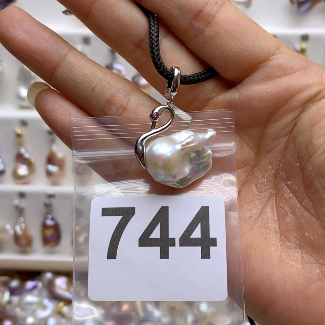 淡水珍珠颈饰银S925镶嵌744