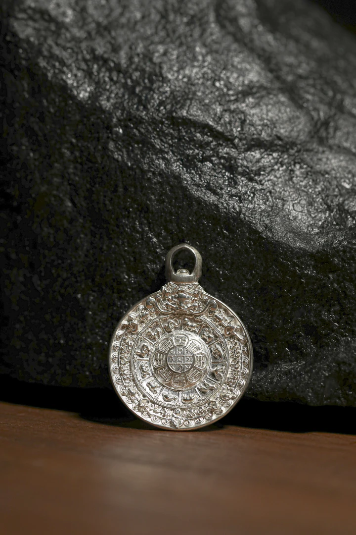 【禧樘】九宫八卦牌（银版）—吊坠/包挂/腰挂（32.3mm）