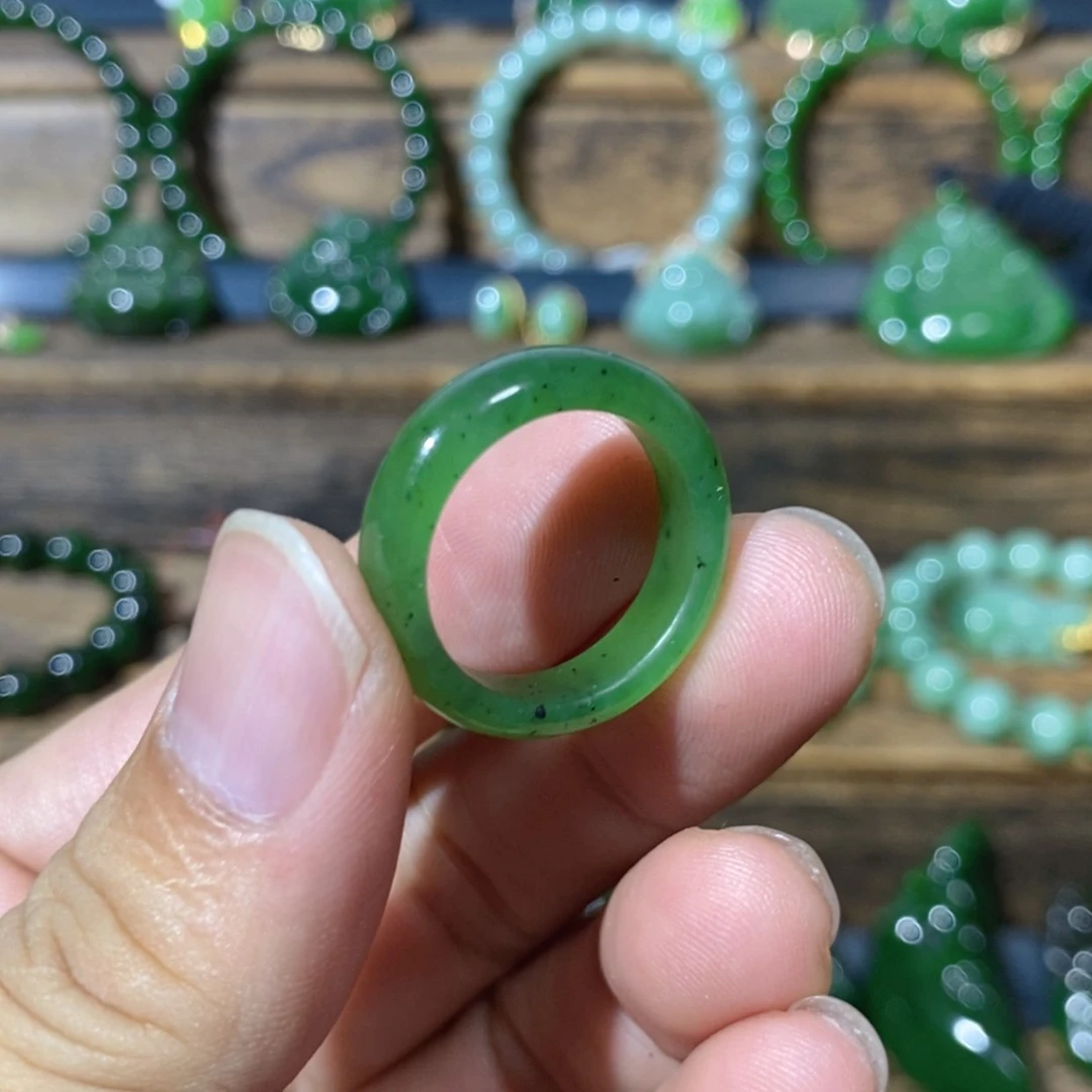 【闪购商品】和田玉未镶嵌吊坠(不含链)乌兰海碧玉戒圈 18