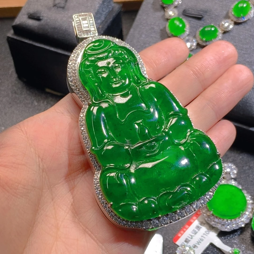 吊坠(不含链)未镶嵌翡翠