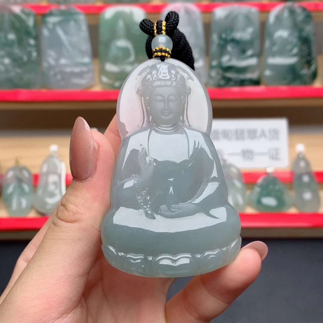 翡翠未镶嵌颈饰素衣