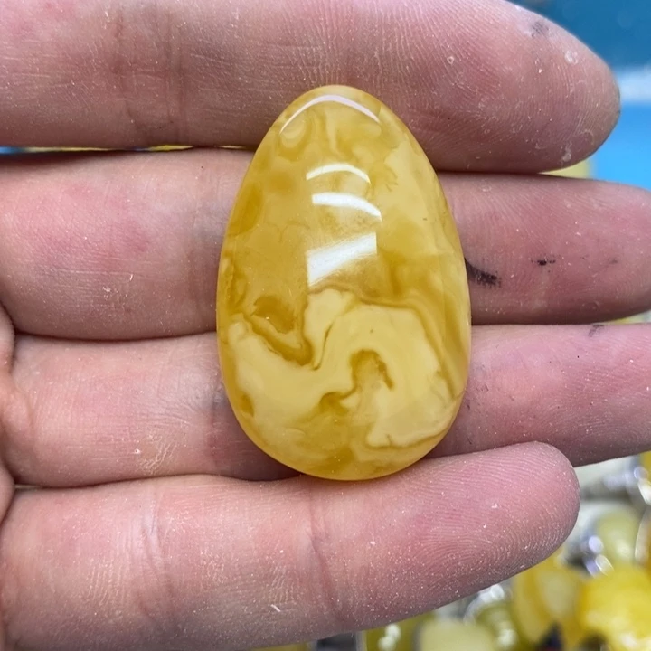 蜜蜡裸石未镶嵌吊坠