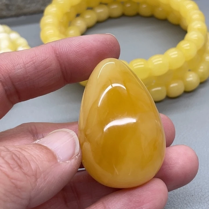 琥珀未镶嵌裸石蜜蜡