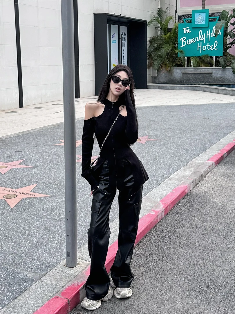 显瘦高腰时尚休闲小众设计感辣妹漏肩针织上衣5010