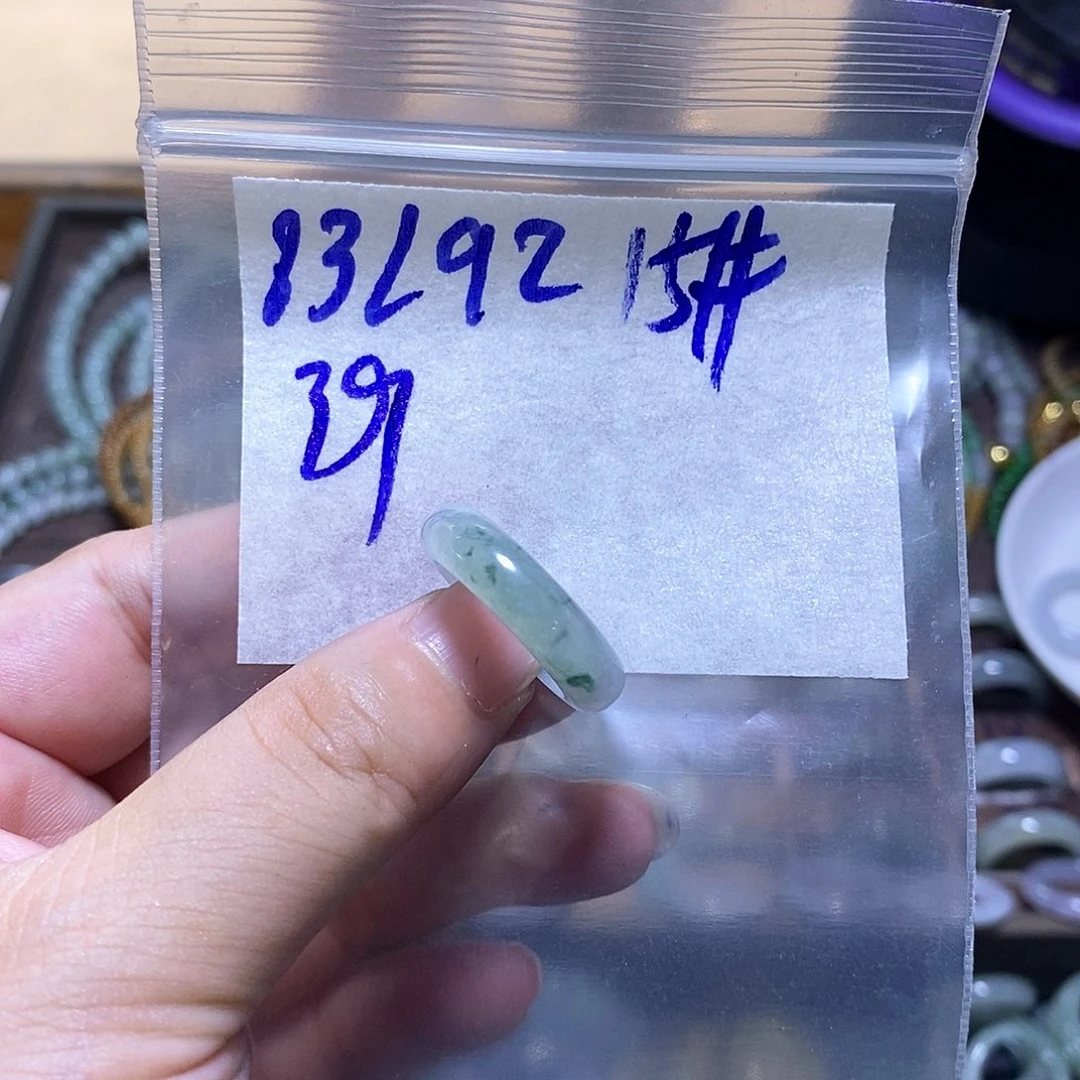 未镶嵌定制翡翠翡翠