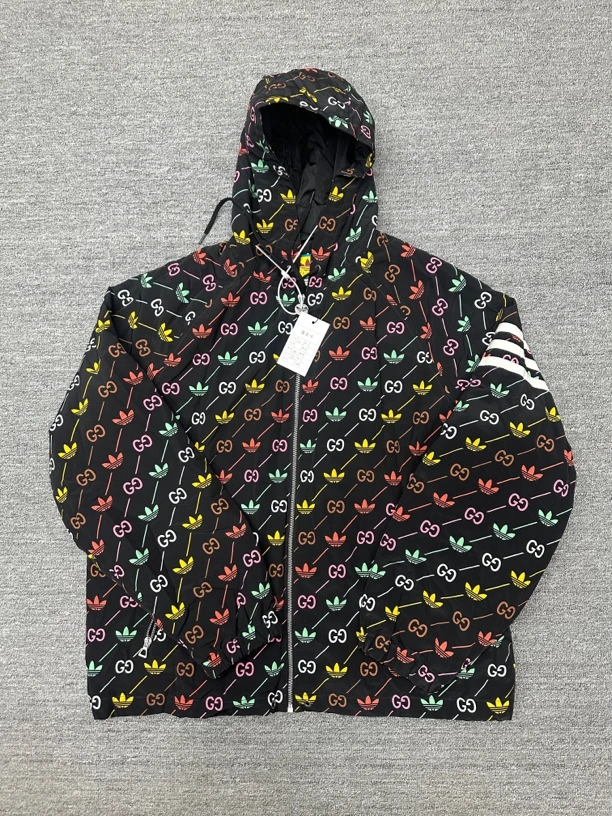 全新未使用 GUCCI/古驰 50 gucci 三叶草霓虹满印外套 全新