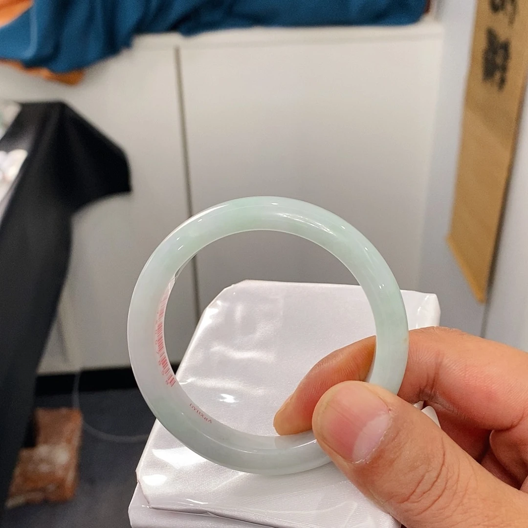 未镶嵌手镯翡翠翡翠