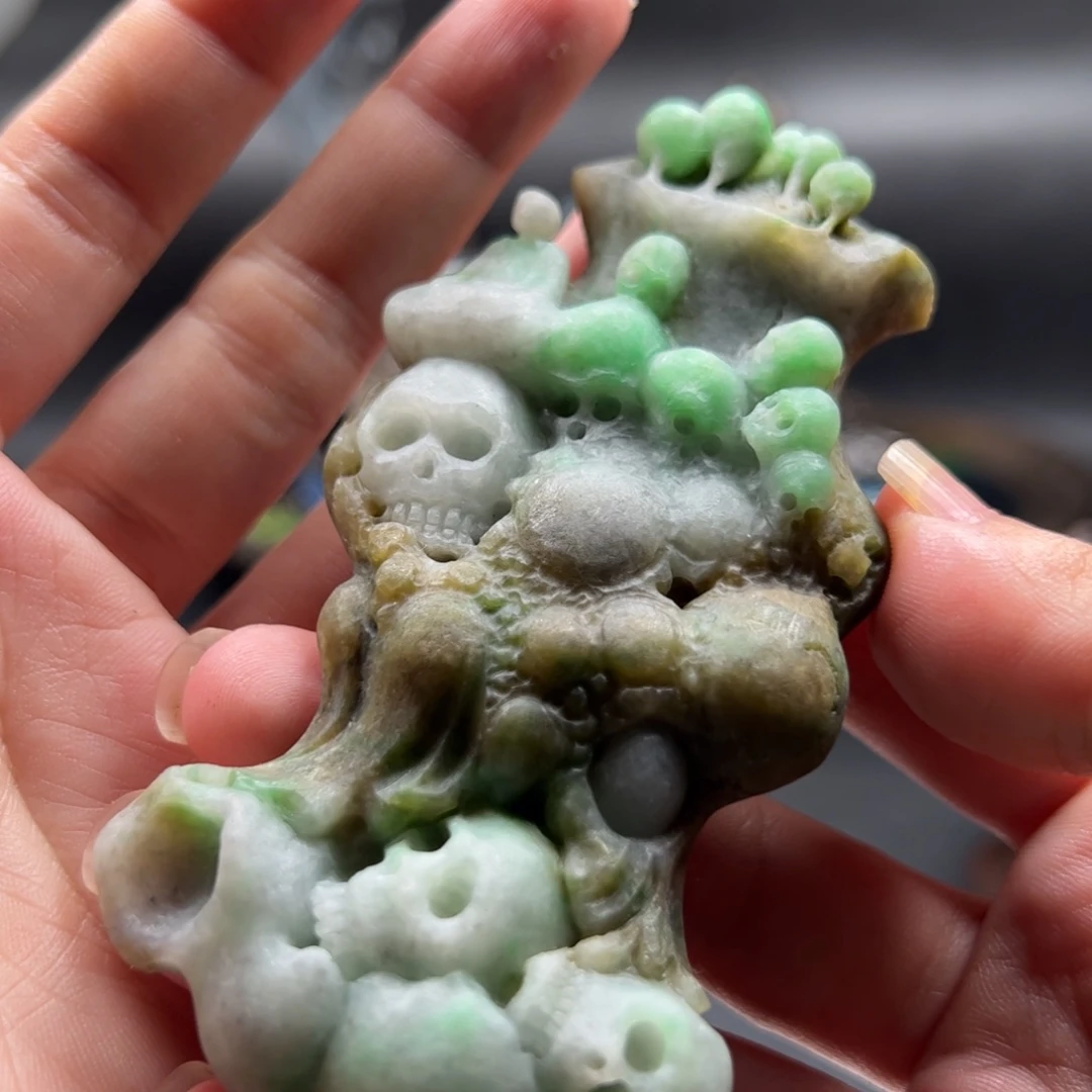 ****里定制翡翠未镶嵌。zz