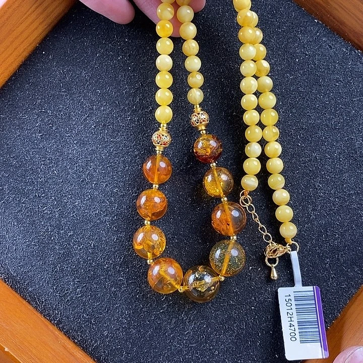 蜜蜡未镶嵌珠宝奇石