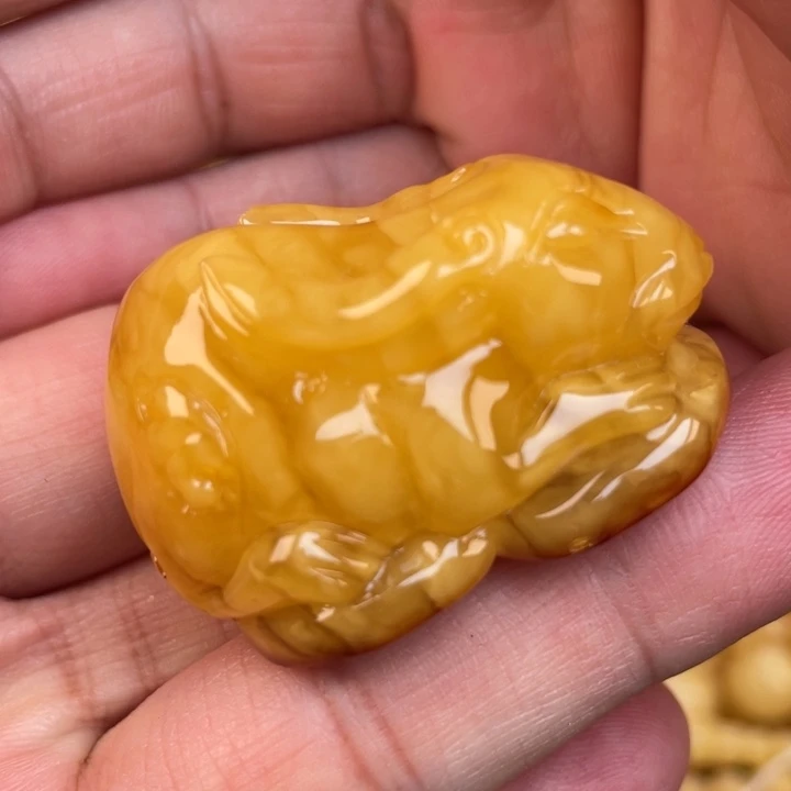 未镶嵌蜜蜡裸石蜜蜡吊坠