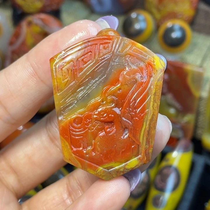 玛瑙/玉髓未镶嵌珠宝奇石仿古龙凤盾牌1999