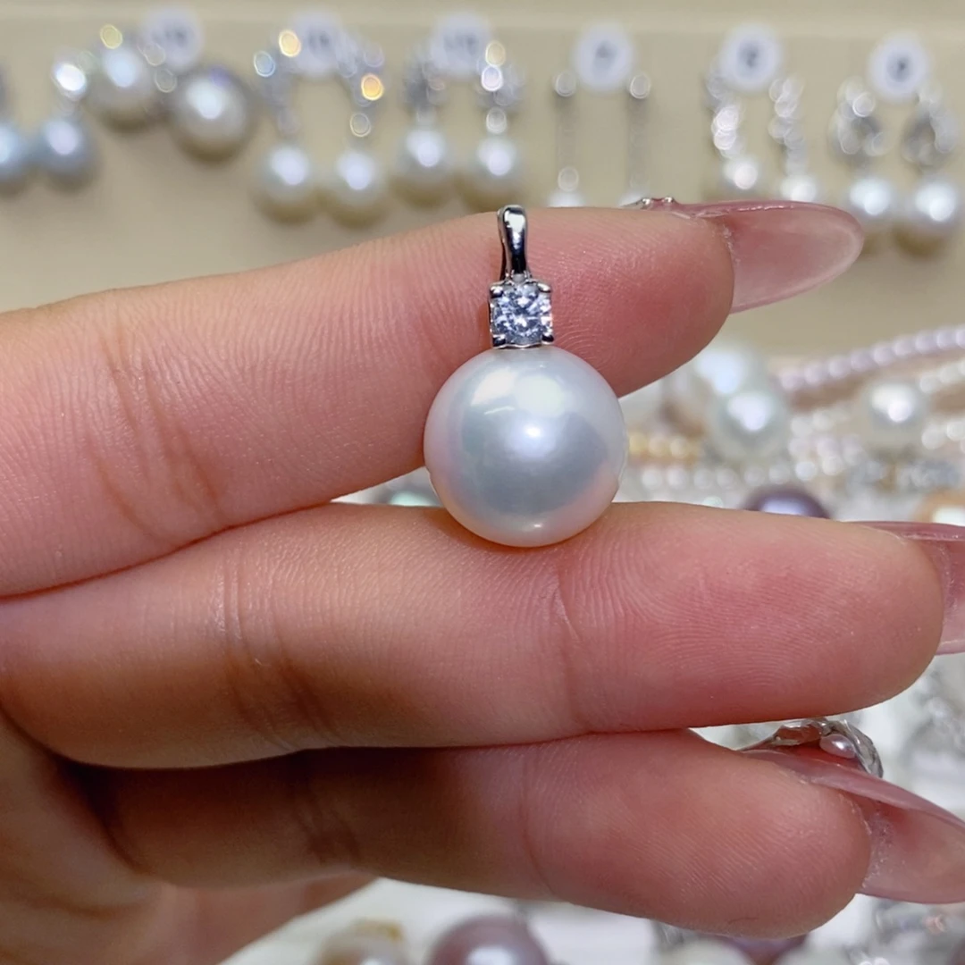 淡水珍珠吊坠(赠链)银S925镶嵌