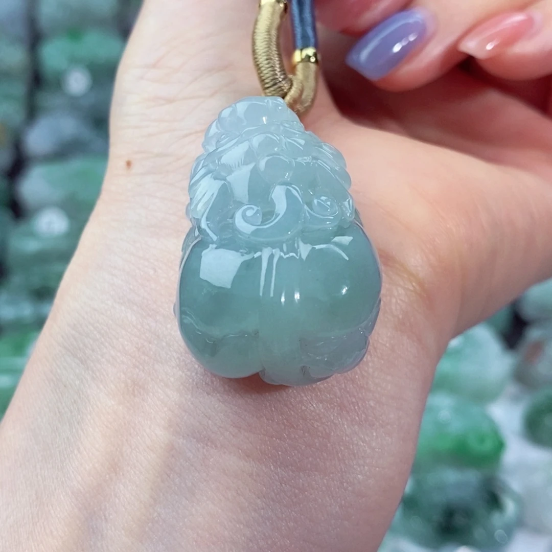 颈饰未镶嵌翡翠天然