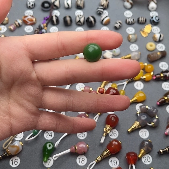 玛瑙/玉髓未镶嵌饰品