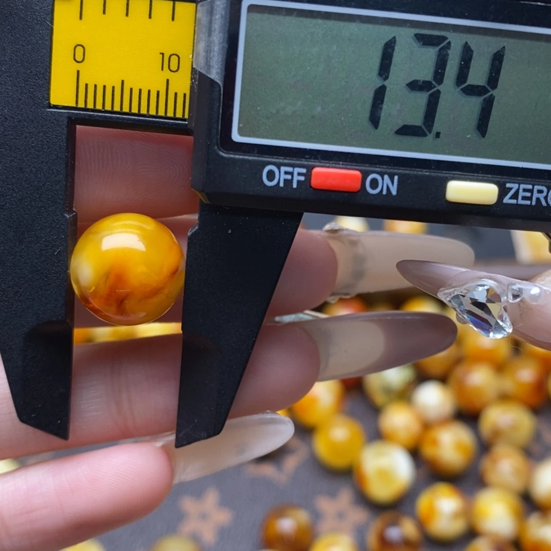 琥珀未镶嵌珠宝奇石蜜蜡1260