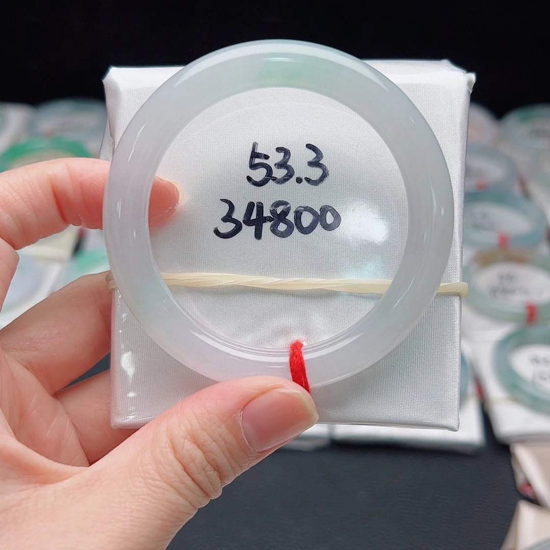 翡翠未镶嵌手镯（圆镯）