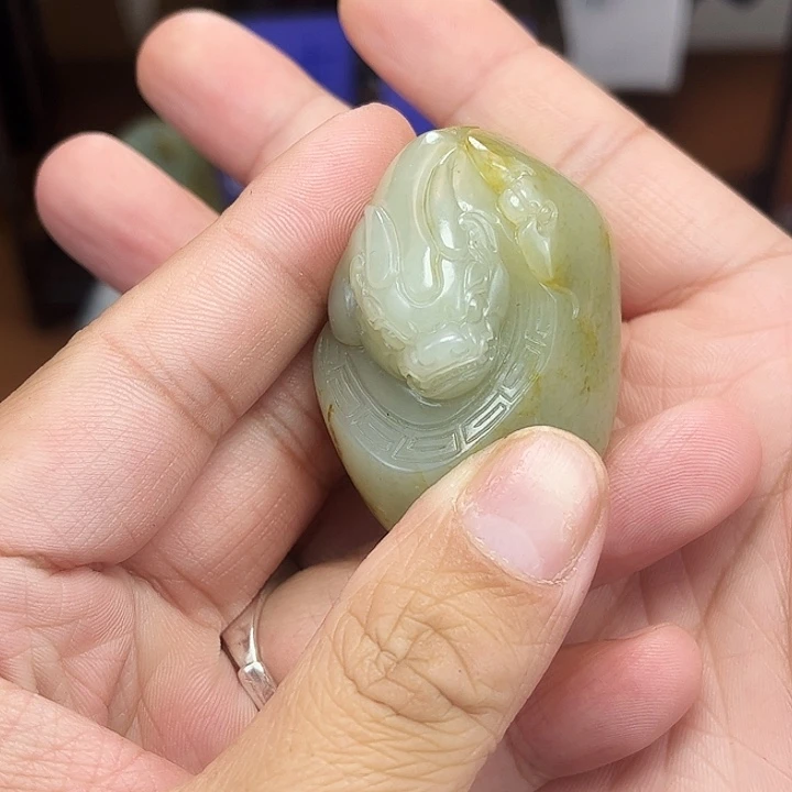 光***哥和田玉未镶嵌颈饰
