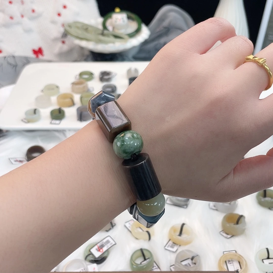 和田玉（糖玉）未镶嵌戒指h5手串不退换