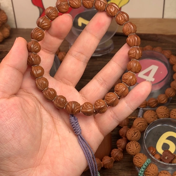 桃核吊坠11玉龙脊手持