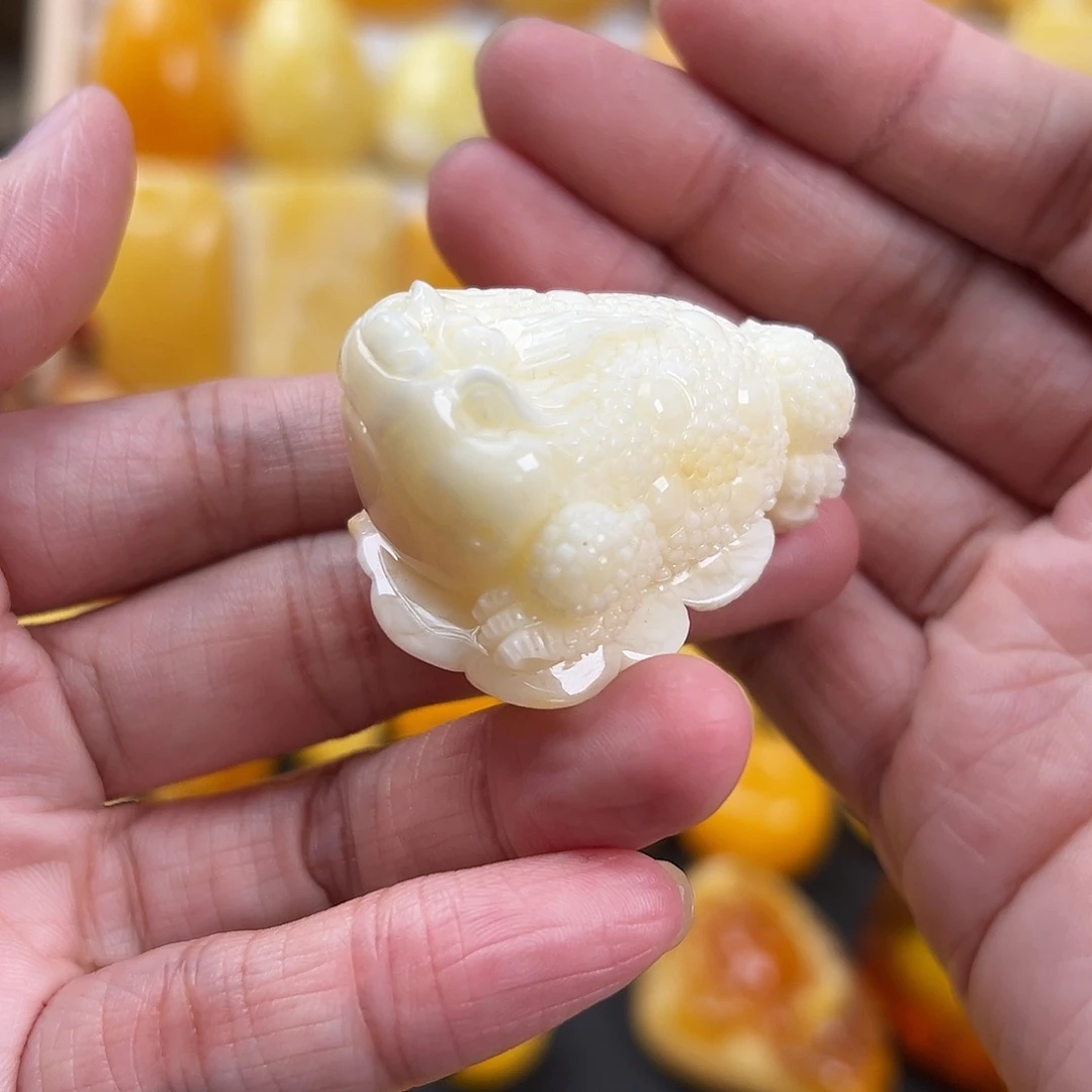 蜜蜡颈饰未镶嵌c**a蜜蜡