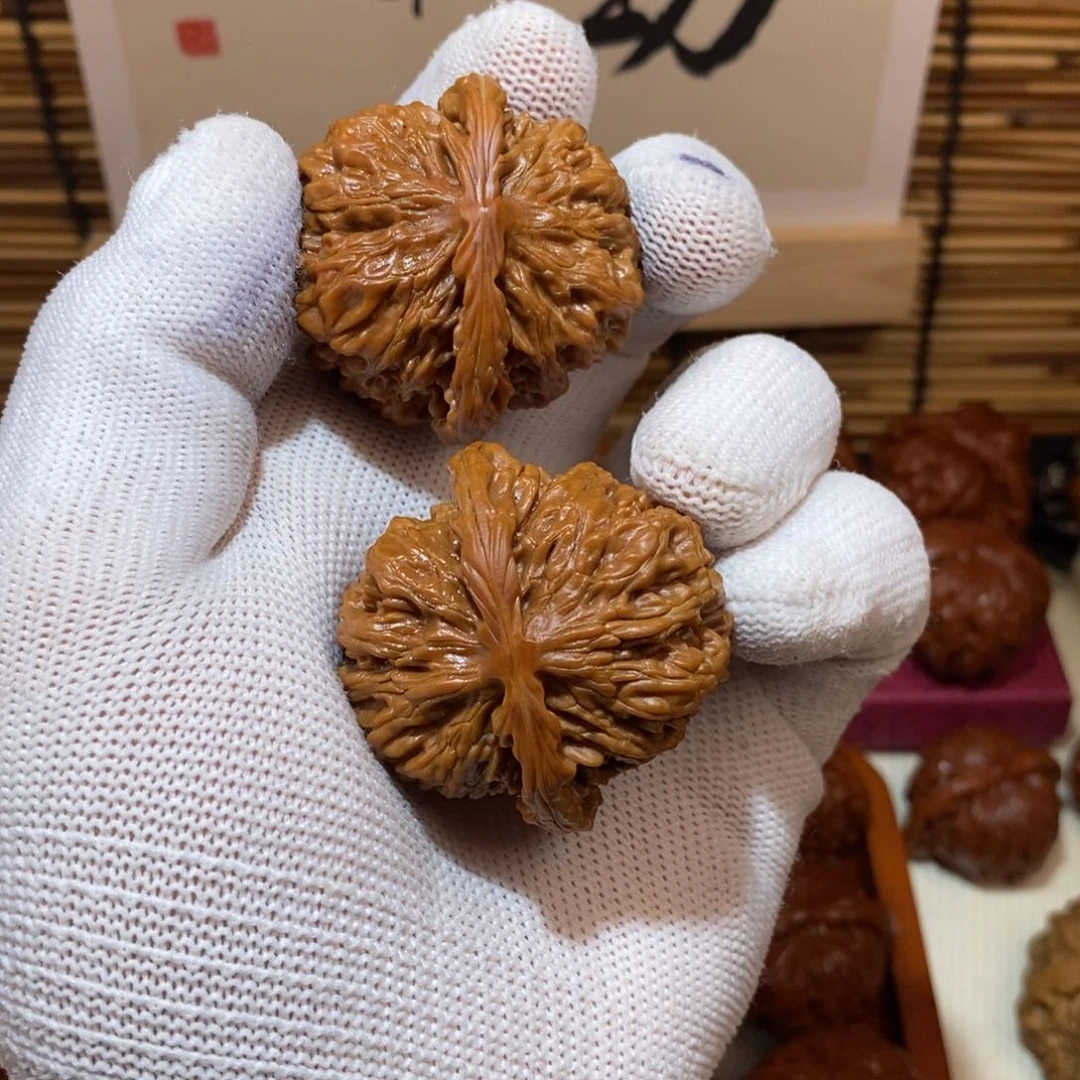 桃核吊坠不***孩核桃核桃核桃四座咯