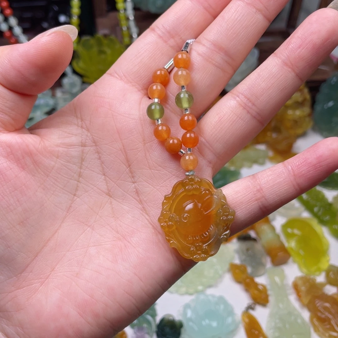 蛇纹石玉未镶嵌颈饰
