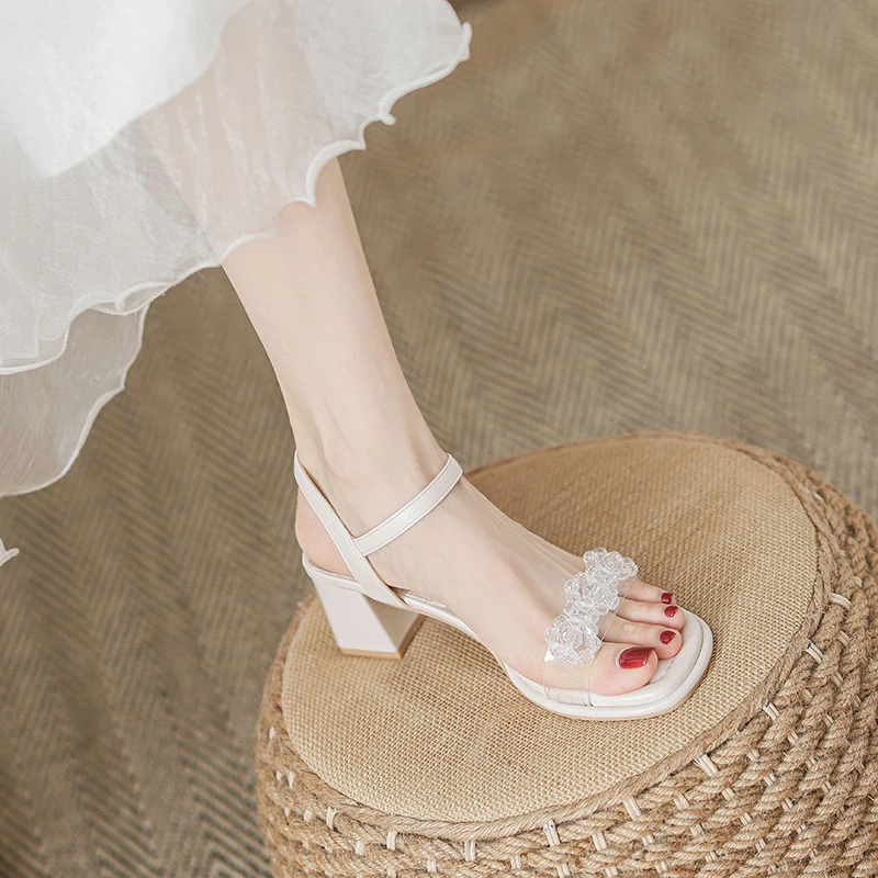 羊皮版法式不累脚绝美凉鞋女夏季外穿2025新款一字扣带粗跟高跟鞋