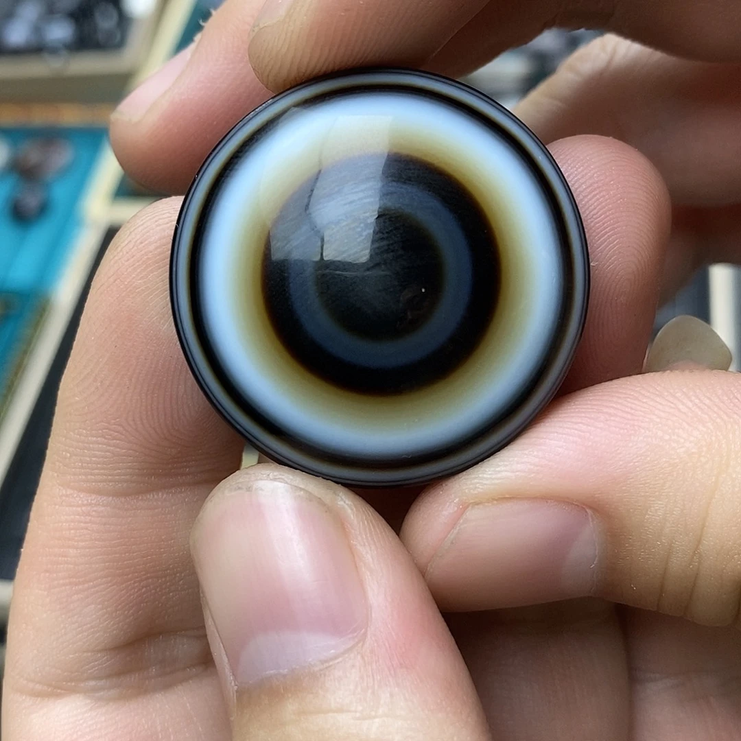 徐***~玛瑙/玉髓未镶嵌颈饰