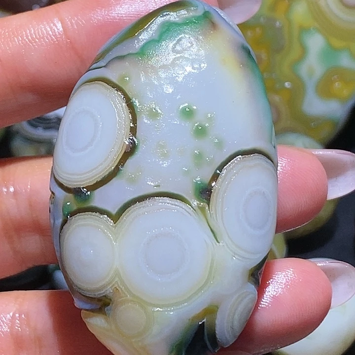 玛瑙/玉髓未镶嵌珠宝奇石20