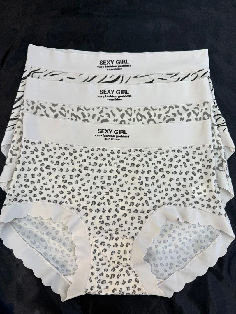 复合多款夏季女士中腰超薄凉感透气三角内裤舒适亲肤