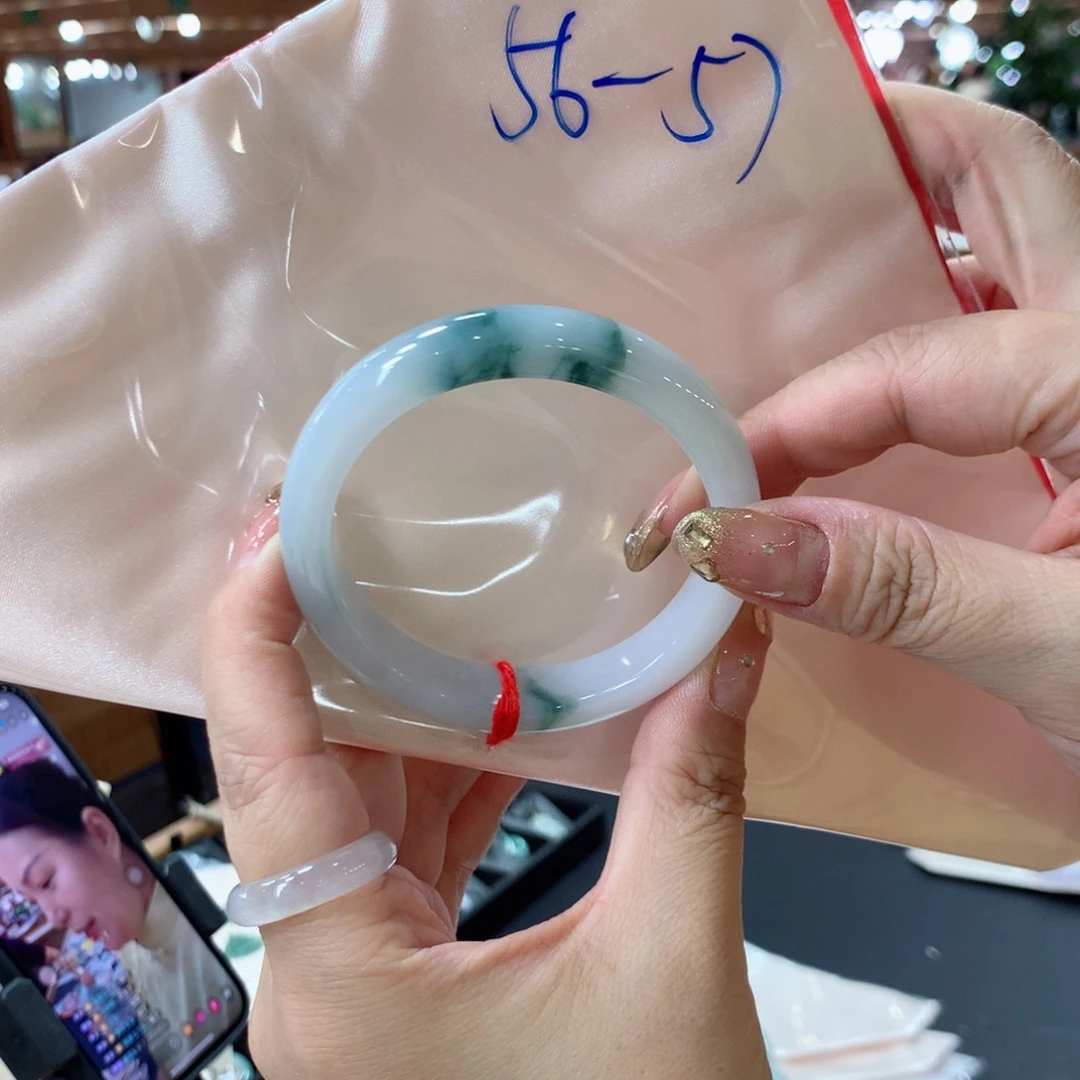 未镶嵌手镯翡翠买断