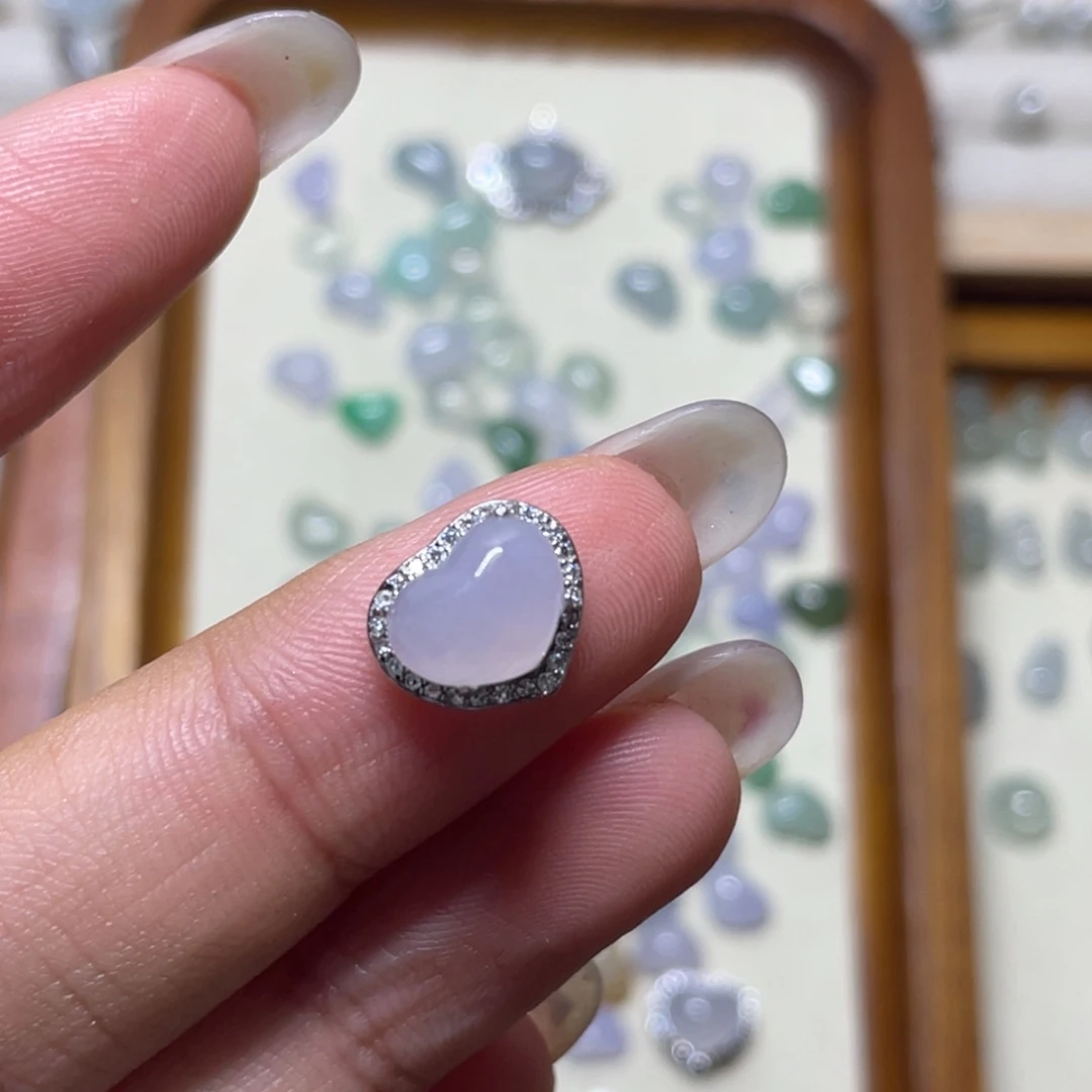 翡翠未镶嵌颈饰爱心6556888