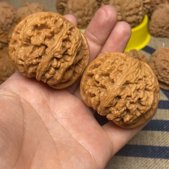 吊坠文玩核桃球筋