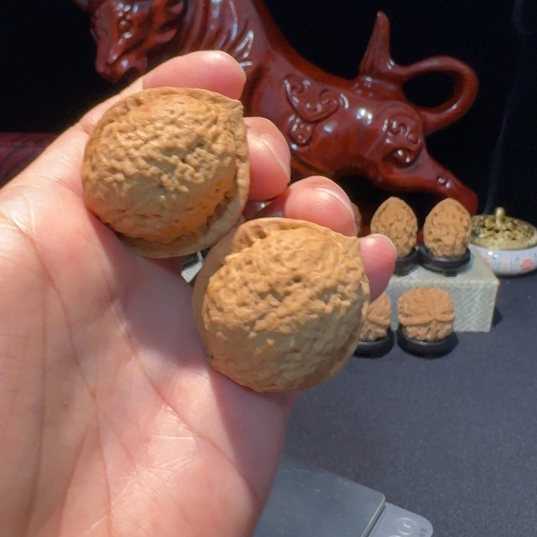 文玩核桃把件云南铁核桃1