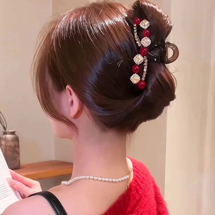 新款红色闪闪珠珠抓夹女高级感过年发夹后脑勺鲨鱼夹发卡头饰