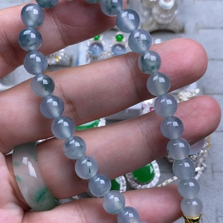 定制翡翠未镶嵌高冰飘花7.5mm
