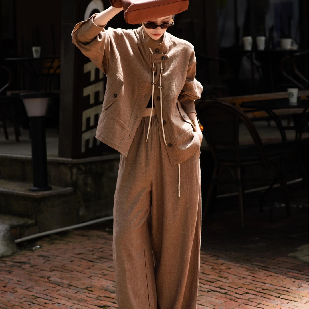 秋季老钱风穿搭高级感巨好看的大方得体休闲咖色外套阔腿裤两件套