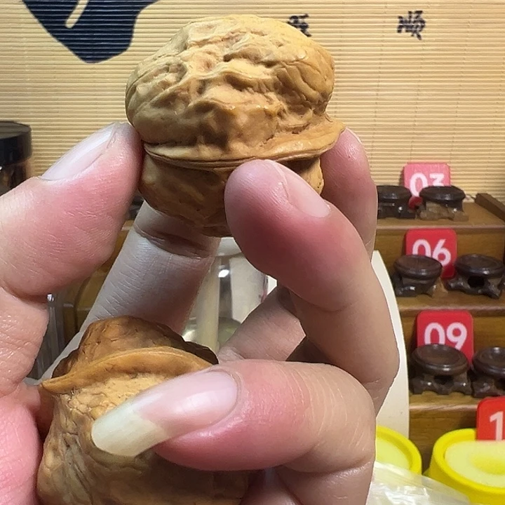 文玩核桃吊坠金蟾疙瘩包