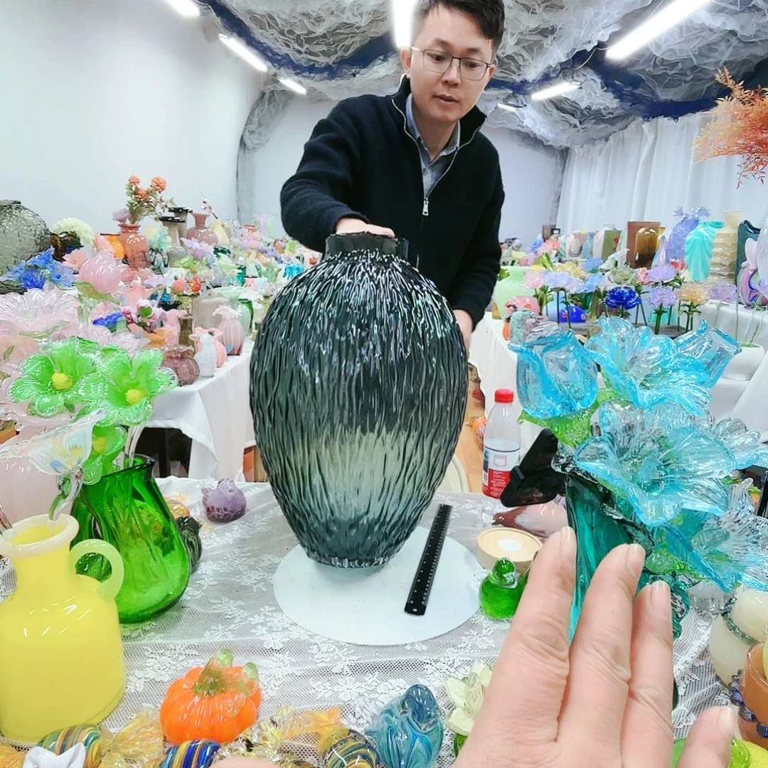 福利不退不换琉璃花瓶艺术品