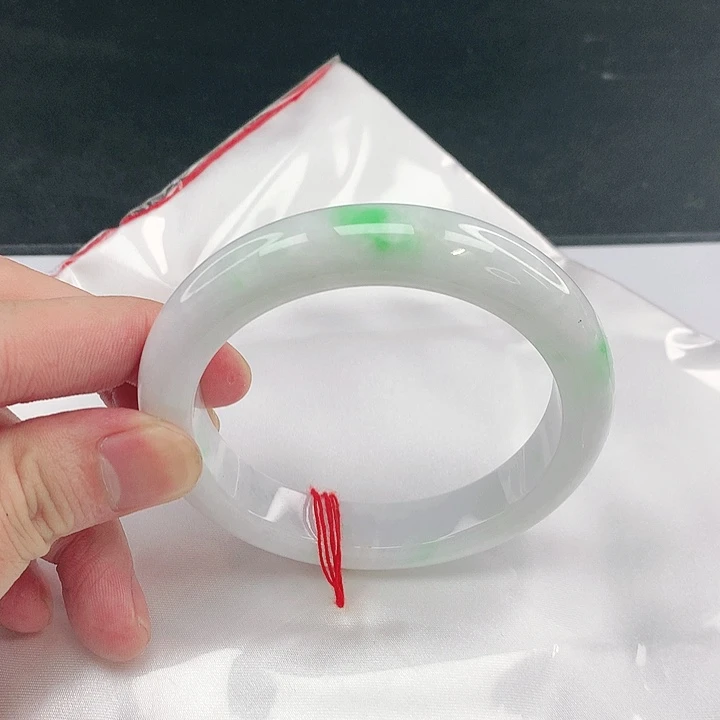 翡翠未镶嵌手镯圈58。40146