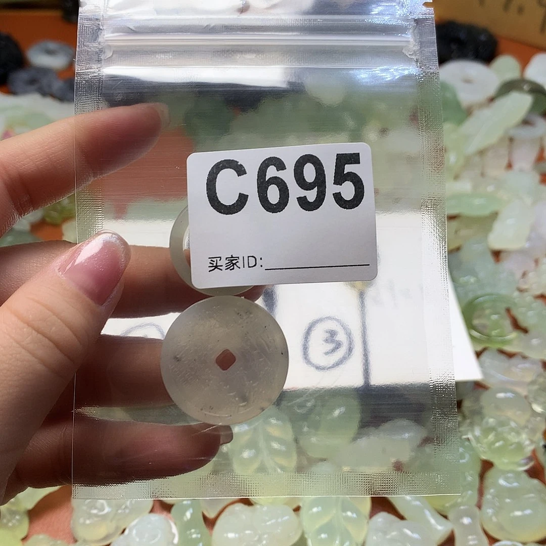 蛇纹石玉颈饰合金可*